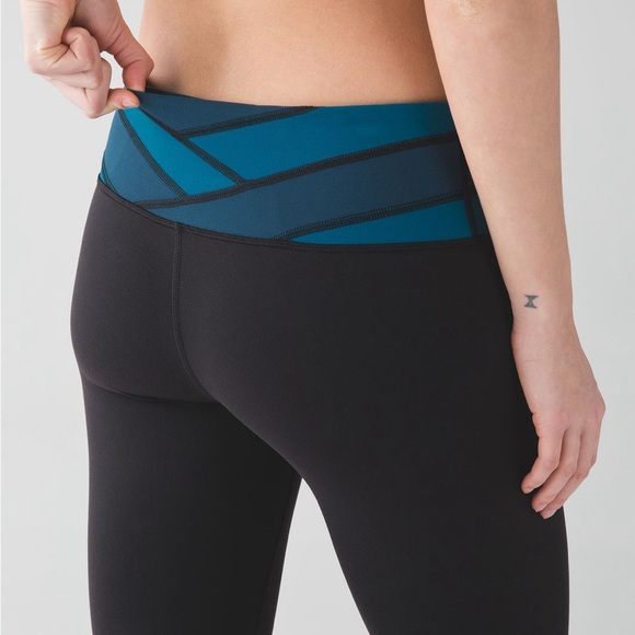 Lululemon Wunder Under Crop III Leggings Size 4 - Picture 3 of 12